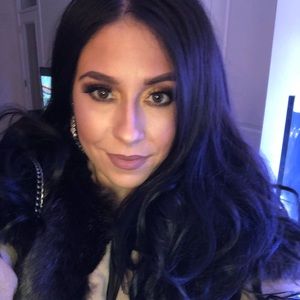 Meet your Posher, Abigail